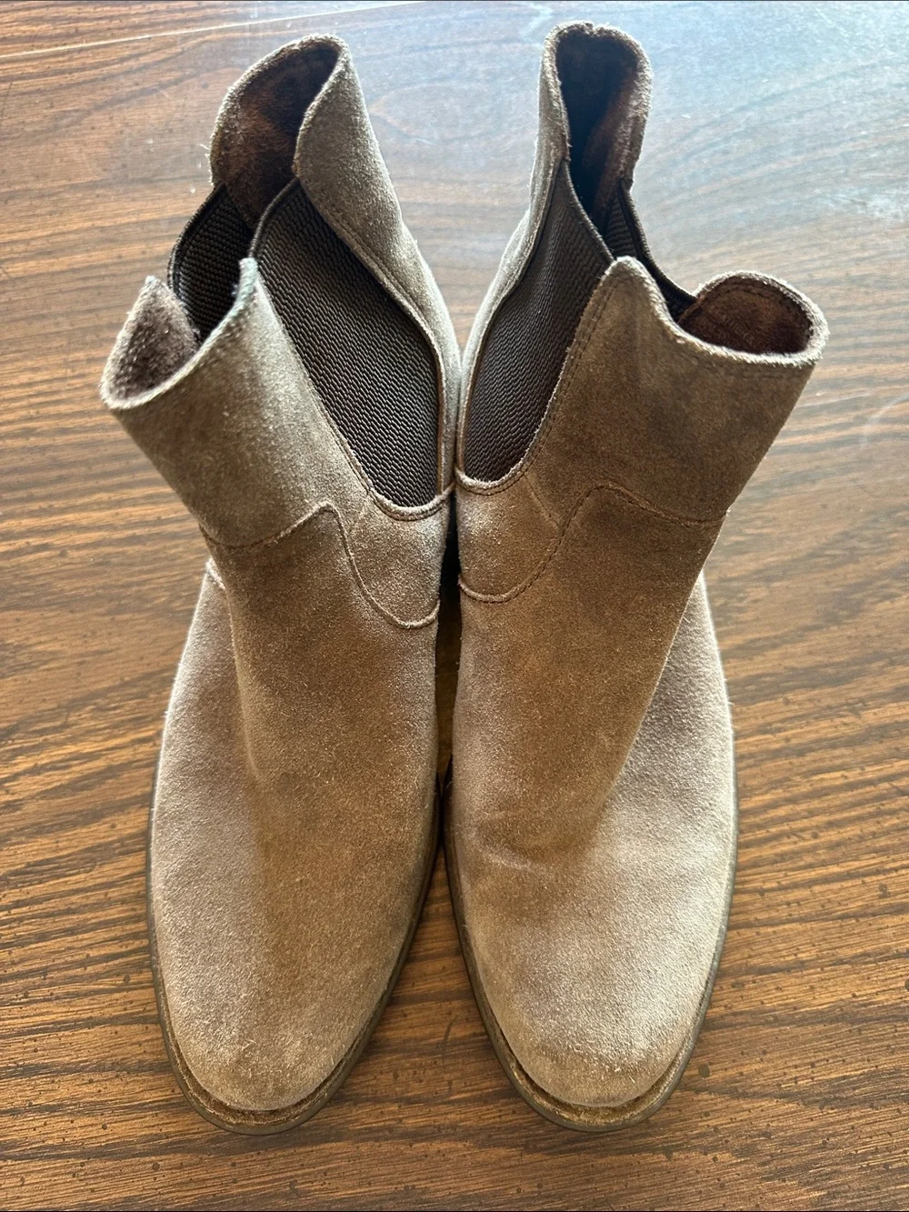 Born Men’s Brown Suede Chelsea Boots - Sleek Slip-On Style